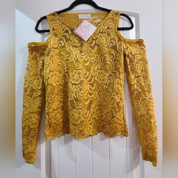 Lana Roux cropped long sleeve lace top cold shoulder size Large NWT color golden - Picture 2 of 7